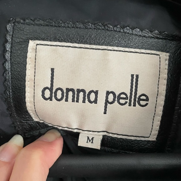 Mid length leather coat - Picture 4 of 4